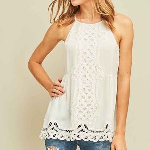 ENTRO Halter top featuring crochet details White
